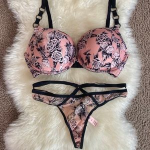Victoria’s Secret Satin Plunge Push-up Bra Set